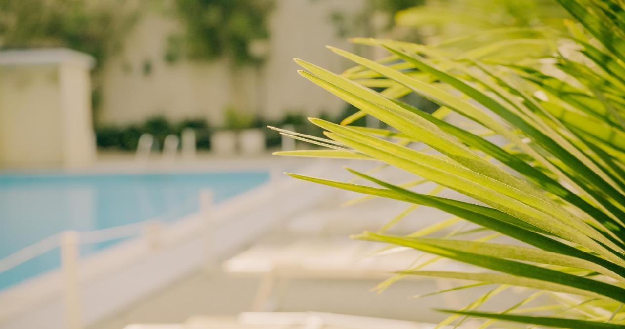 Hotel Beverly Rimini Kültér fotó