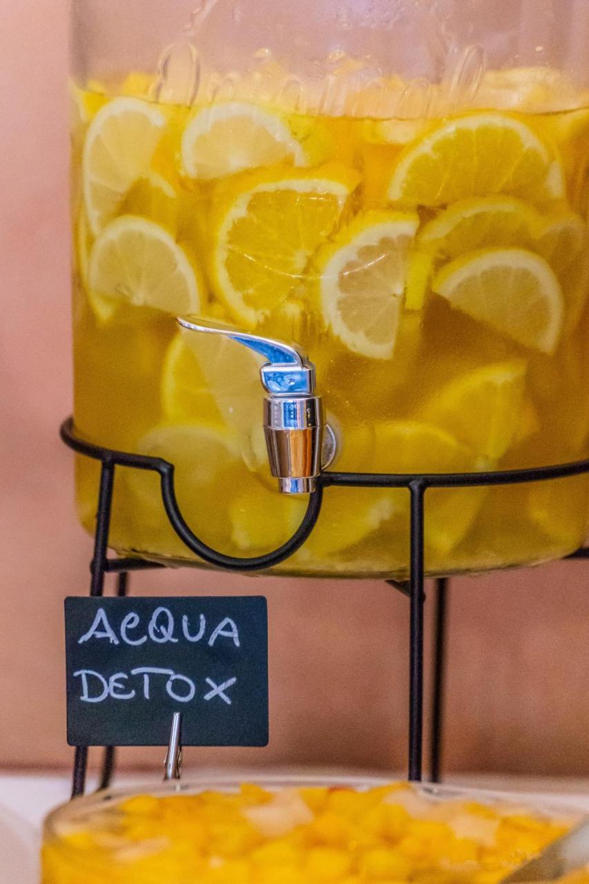Hotel Beverly Rimini Kültér fotó